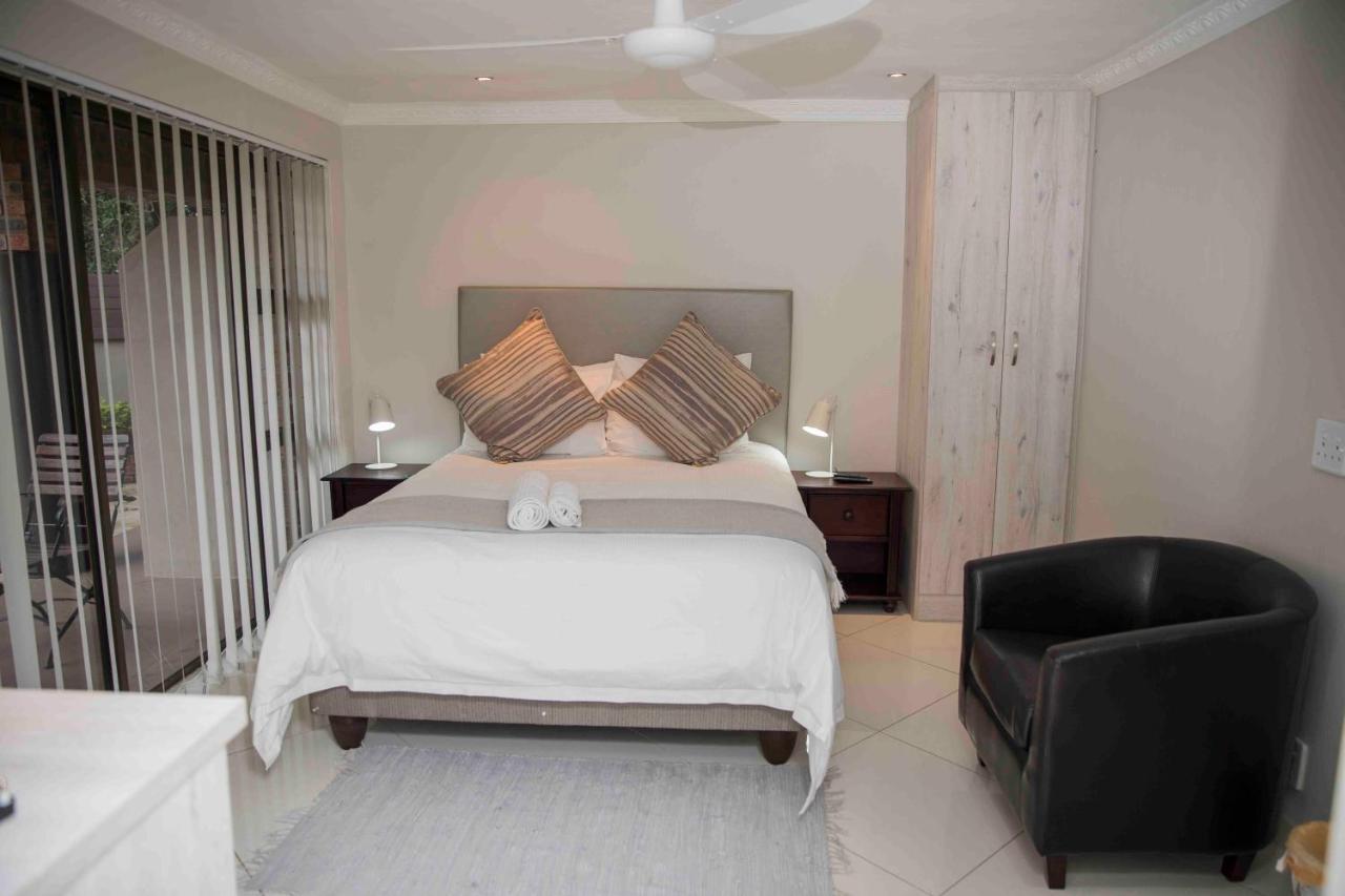 Palmwood Guesthouse Amanzimtoti Ngoại thất bức ảnh