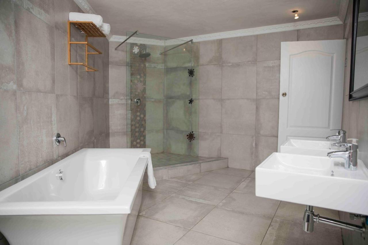 Palmwood Guesthouse Amanzimtoti Ngoại thất bức ảnh