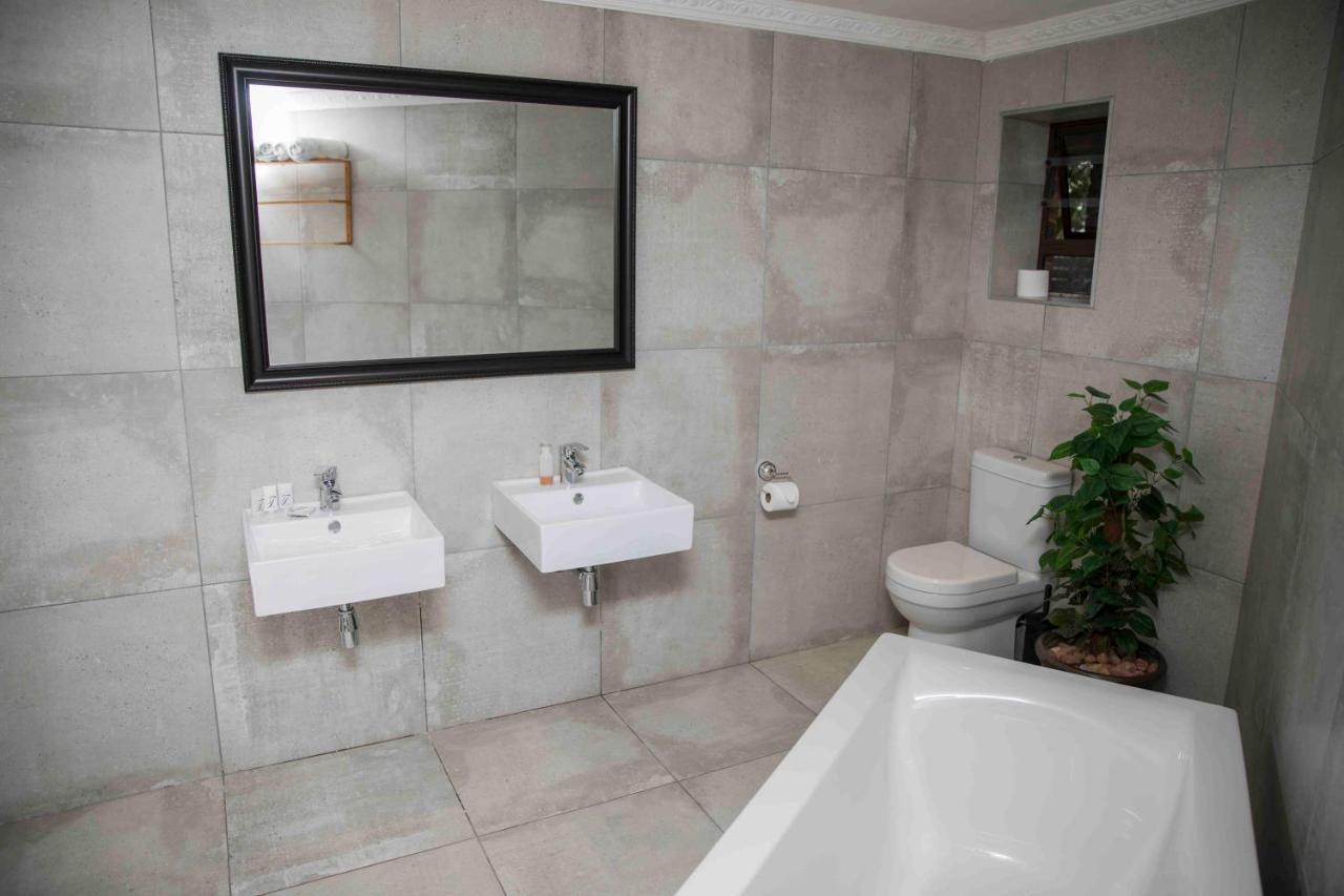 Palmwood Guesthouse Amanzimtoti Ngoại thất bức ảnh