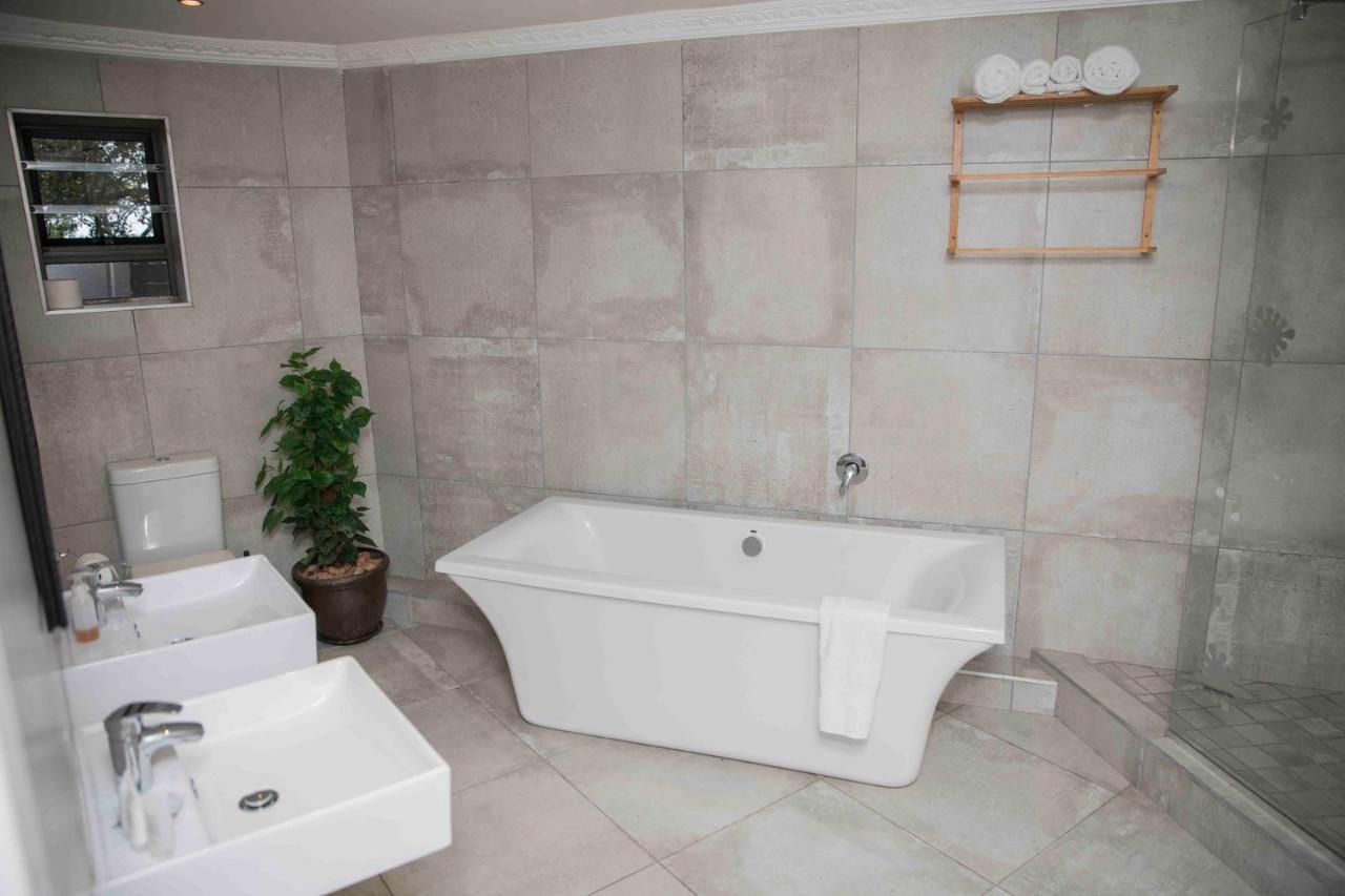 Palmwood Guesthouse Amanzimtoti Ngoại thất bức ảnh