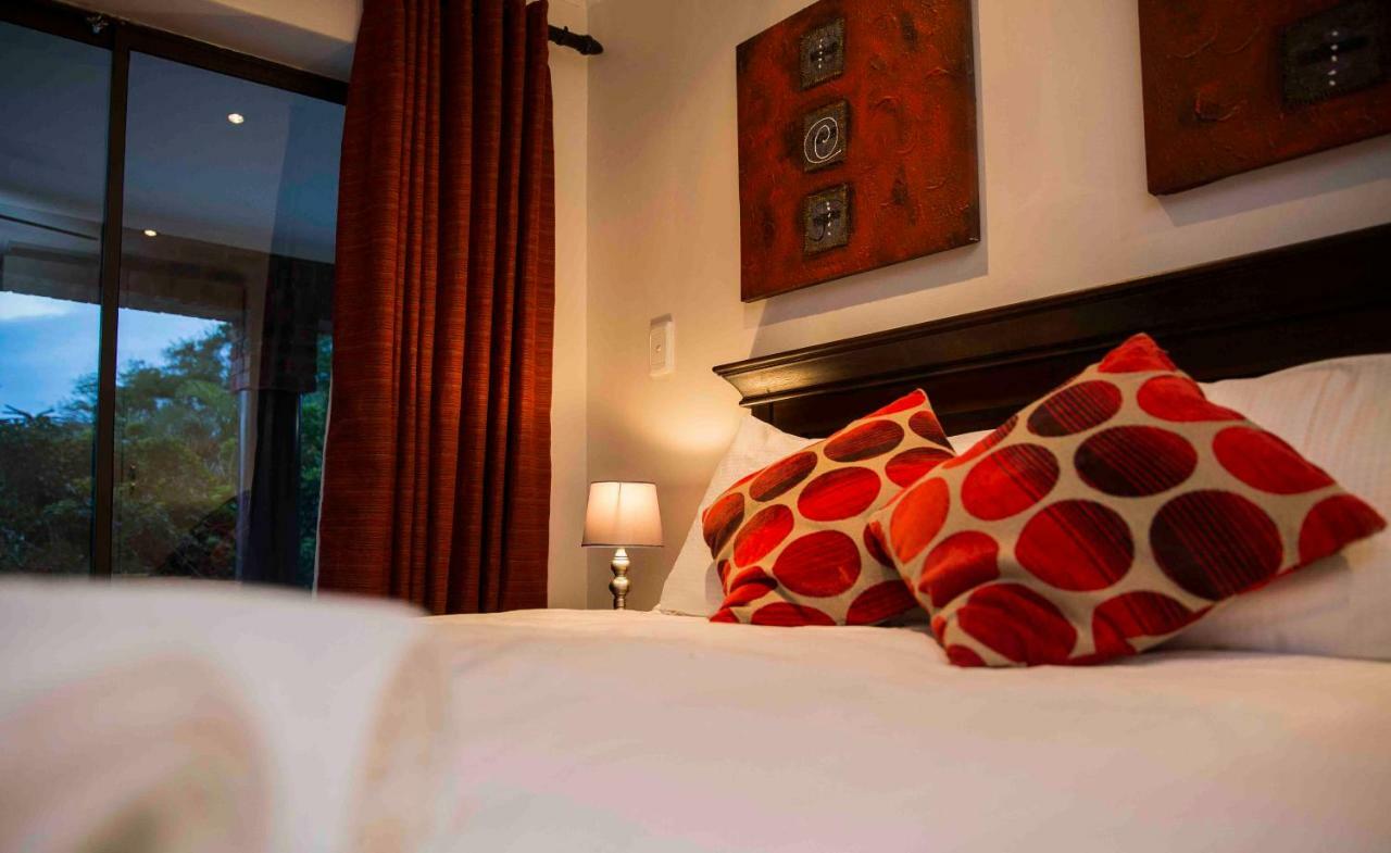 Palmwood Guesthouse Amanzimtoti Ngoại thất bức ảnh